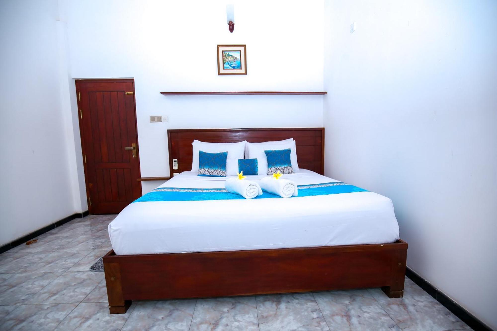Bed and Breakfast Bali Golden Galle Esterno foto